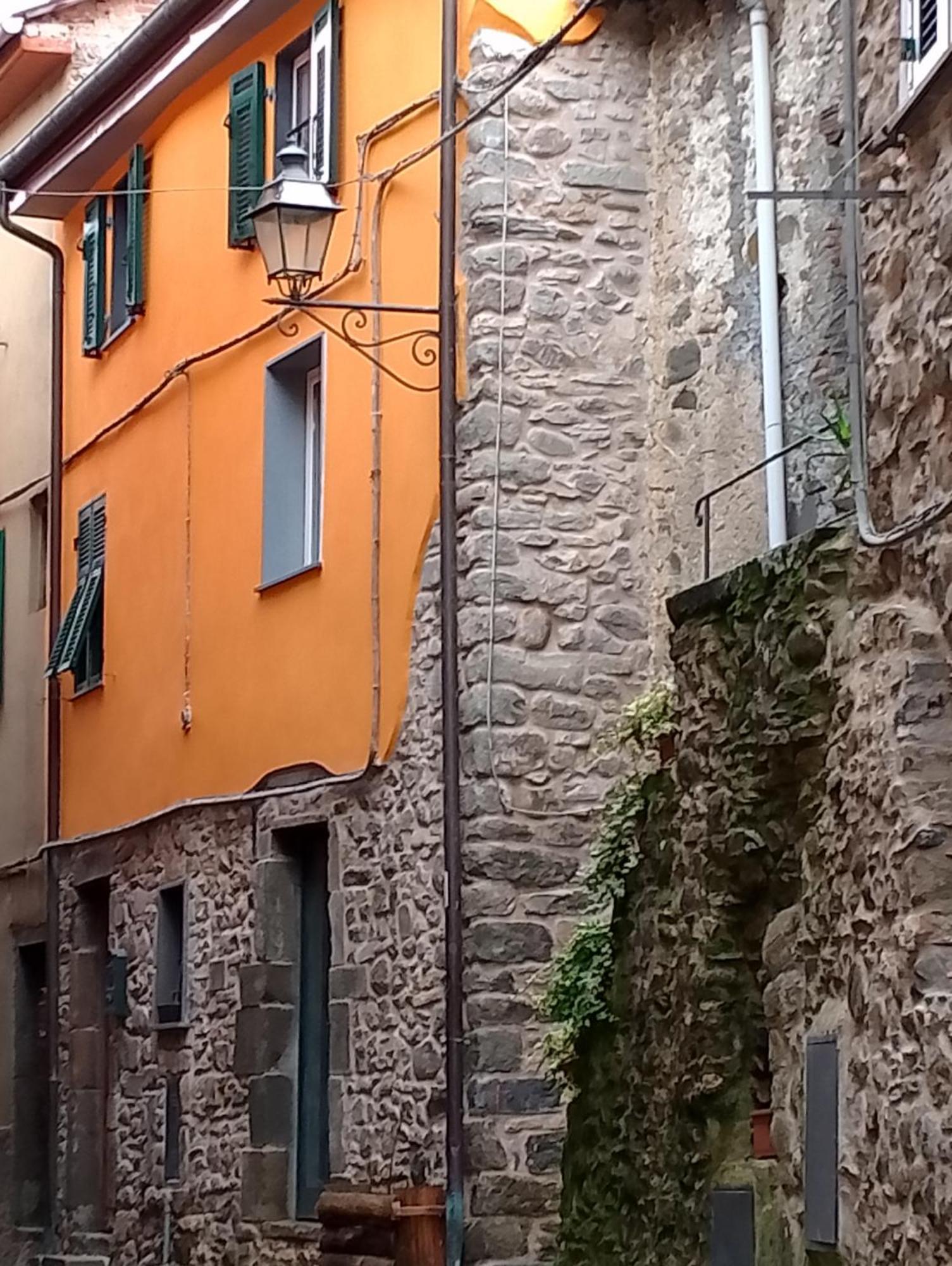 La Medievale 1 Guest House Pignone Exterior photo